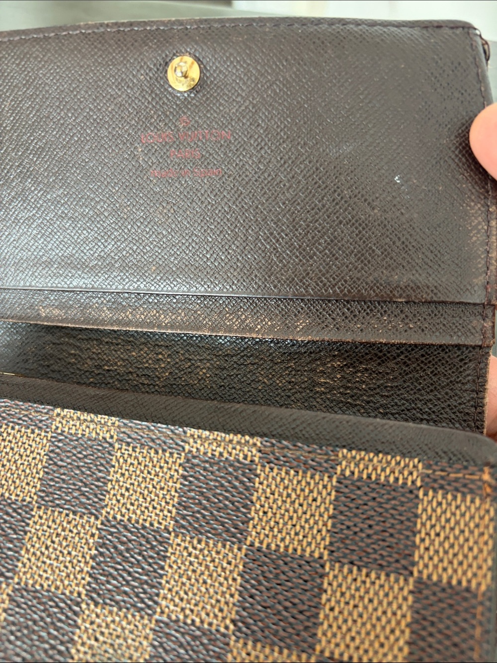 Louis Vuitton Brown Damier Medium Wallet with Gold Button - Picture 4 of 16